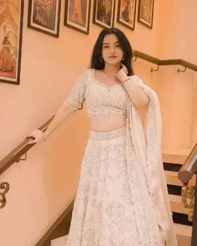 Escort Service In Valsad